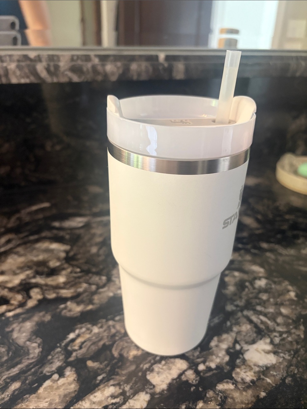 Stanley White Travel Tumbler with Clear Straw - Picture 6 of 7